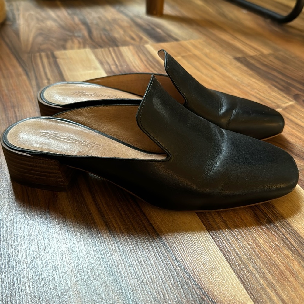 Black leather Madewell mule shoe